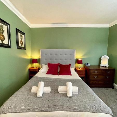 Regency Apartment - Marine Square By Crown Gardens Holiday Homes Hove Buitenkant foto