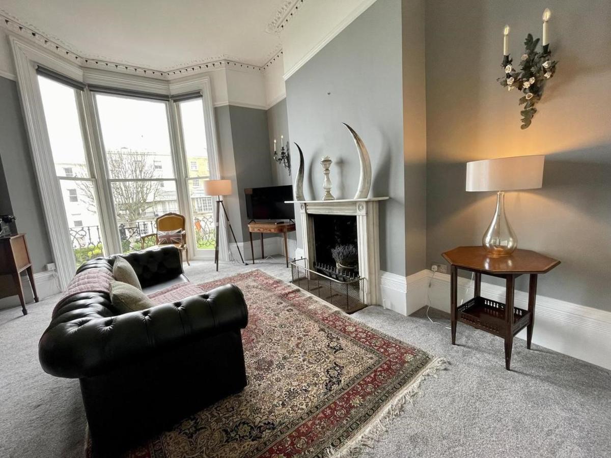 Regency Apartment - Marine Square By Crown Gardens Holiday Homes Hove Buitenkant foto