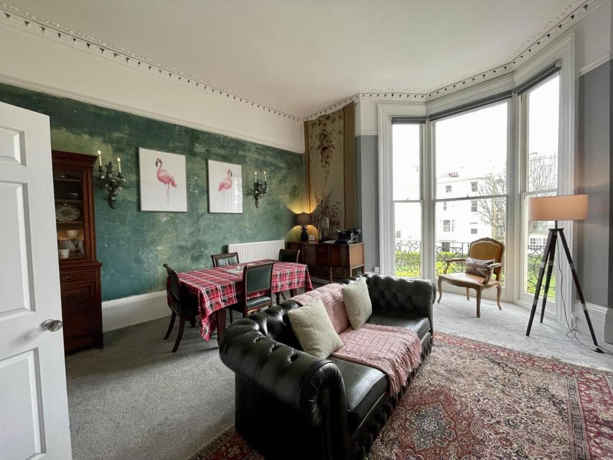 Regency Apartment - Marine Square By Crown Gardens Holiday Homes Hove Buitenkant foto